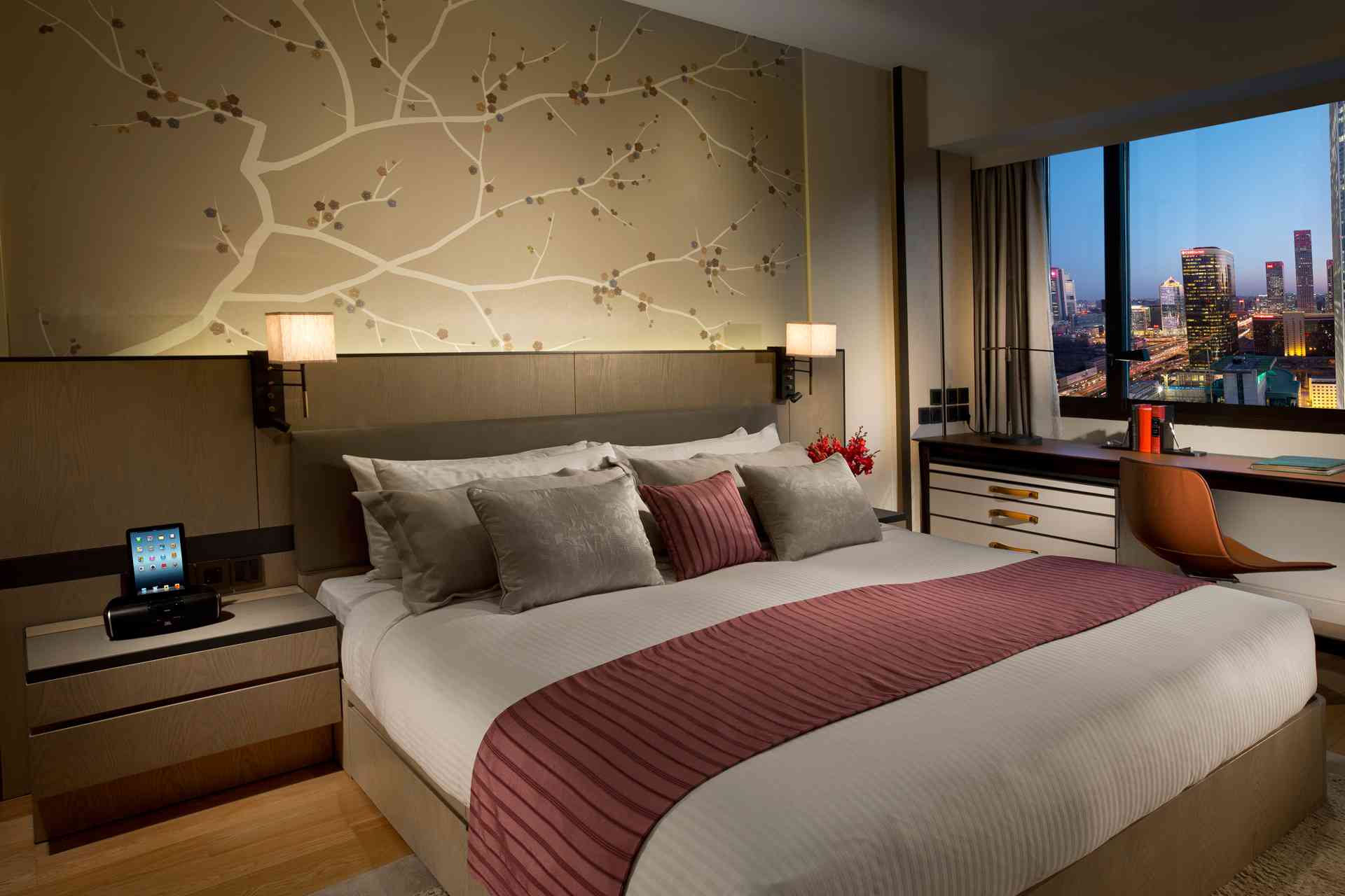 1br-bedroom (1).jpg